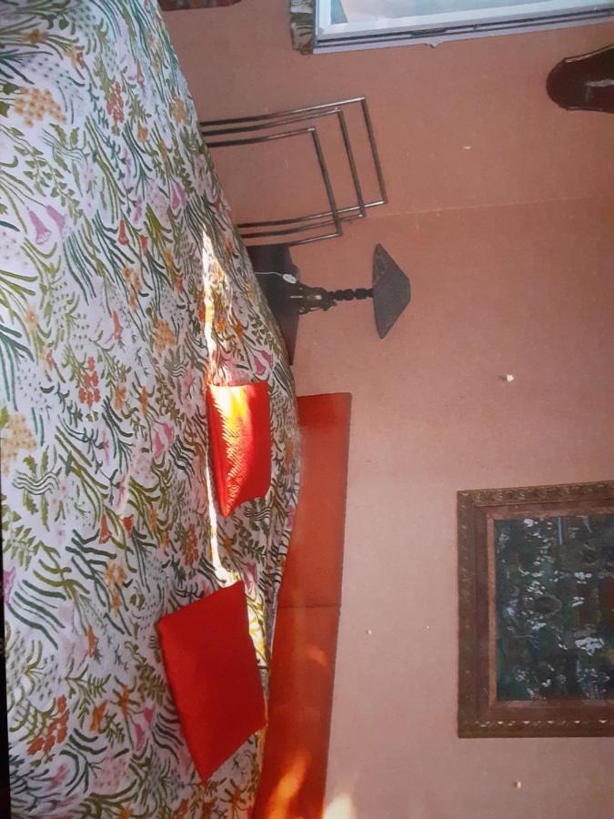 Peti Kaz Hotel Saint-Seurin-sur-l'Isle Buitenkant foto